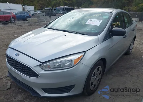 2018 Ford Focus S из США, поврежденный, VIN 1FADP3E29JL329195